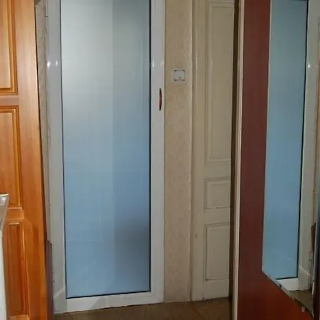 Pop Bogomil Hostel *