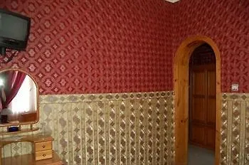 Pop Bogomil Hostel *
